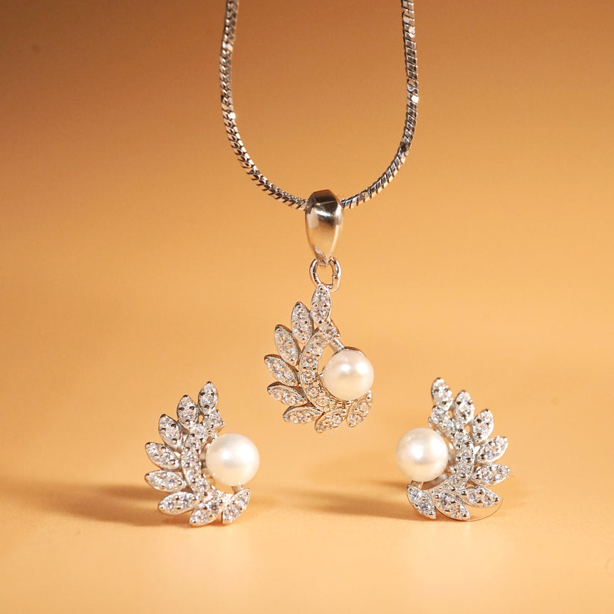 Pearl Petal Leafy Luster necklace set
