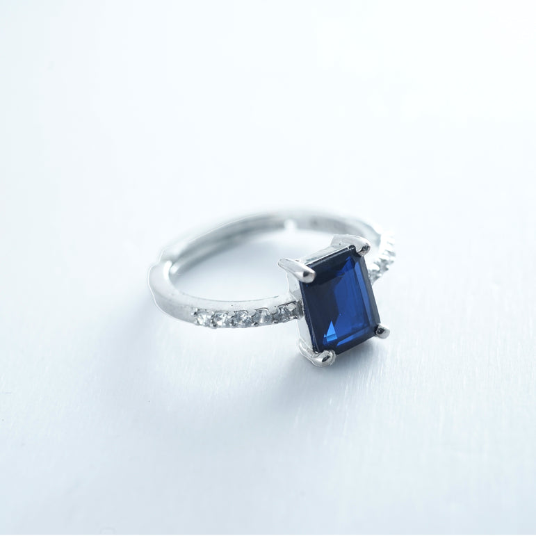 Silver blue Baguette ring