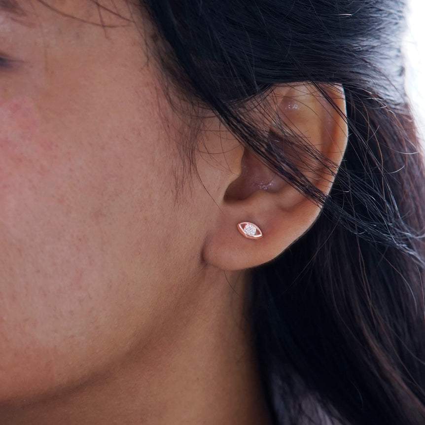 Rose gold oval zircon minimal earrings