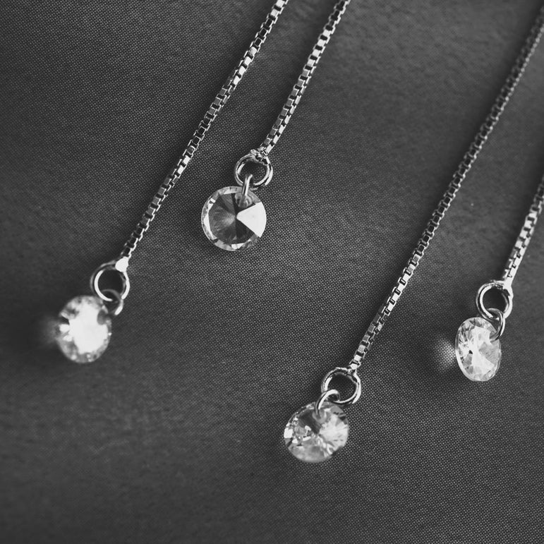 Silver sparkling heart earrings
